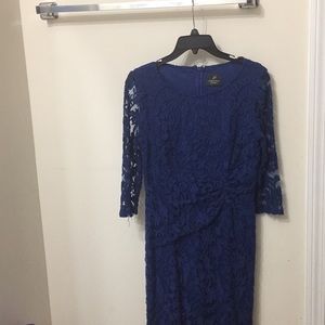 Adriana papell lace dress